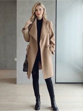 🔴 Women’s Beige/Taupe Belted Wool-Blend Coat